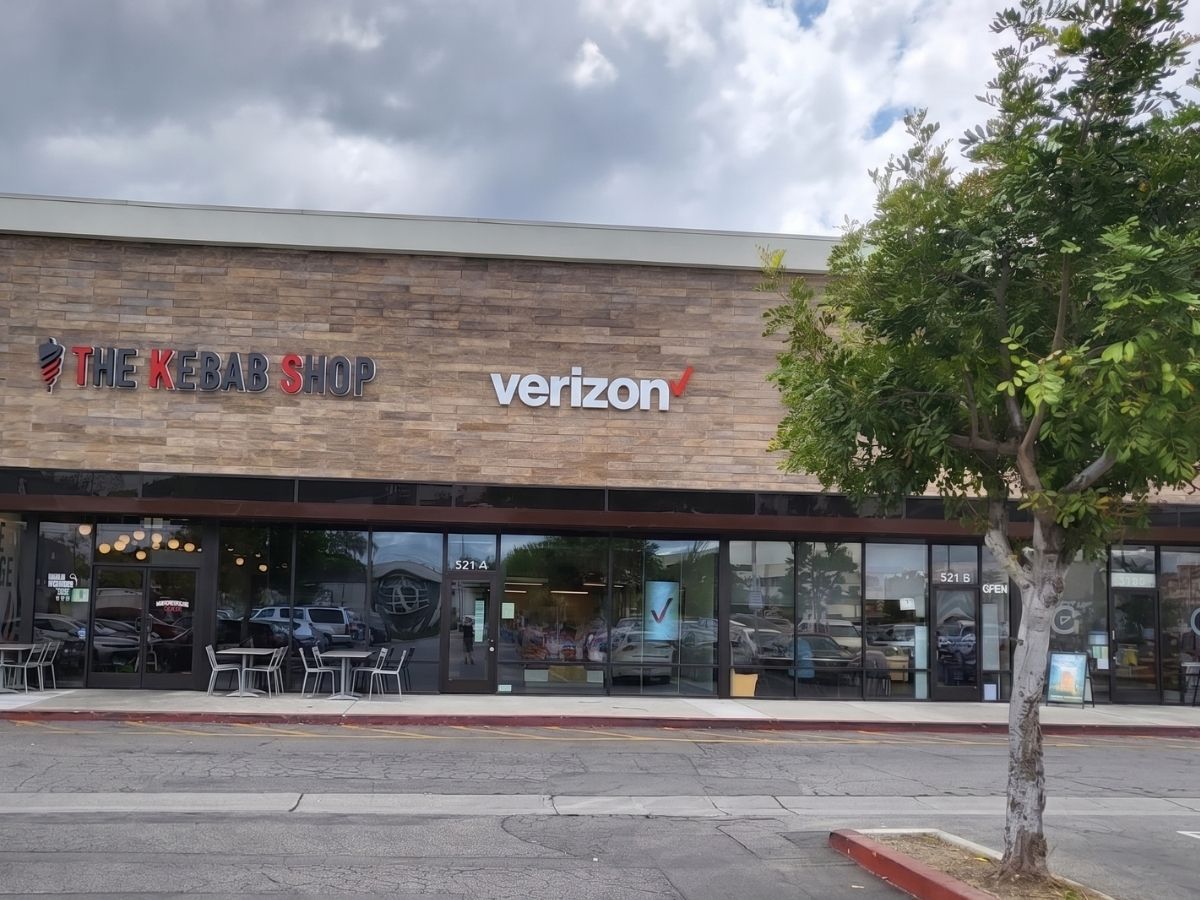 Wireless Plus Burbank - Verizon Authorized Retailer in Burbank, CA