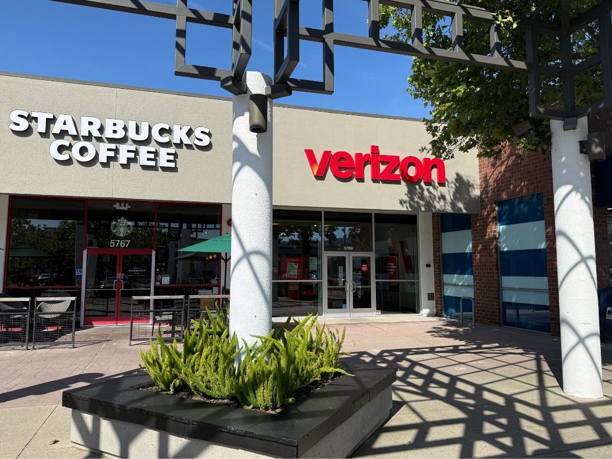Wireless Plus Emeryville - Verizon Authorized Retailer in Emeryville, CA