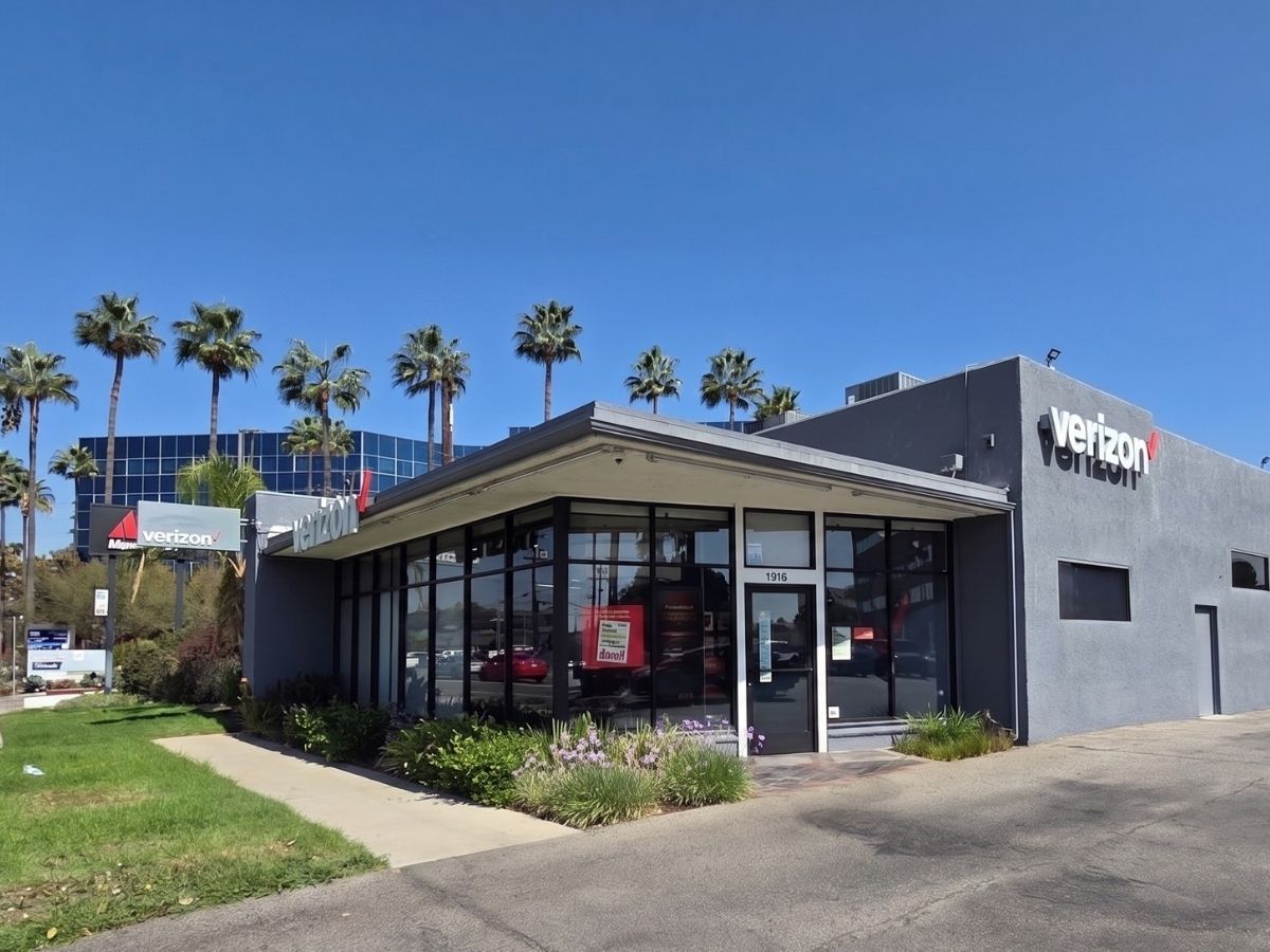 Wireless Plus Van Nuys - Verizon Authorized Retailer in Van Nuys, CA